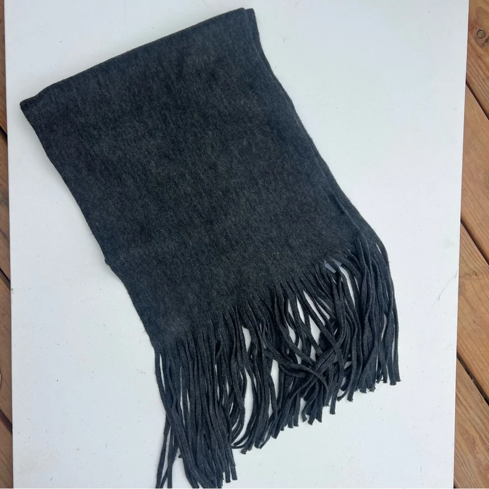 NWT Lucky Brand charcoal gray brushed fringe scarf